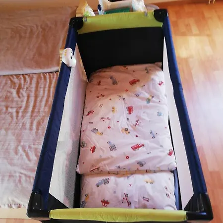 アパート Holzfeld ボッパルト