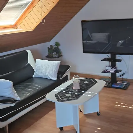 Holzfeld Apartment *